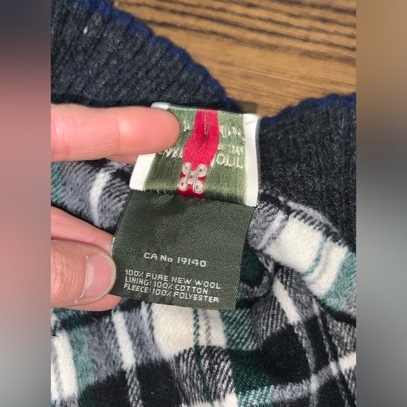 Beautiful & Roomy Carraigdonn Irish Wool Blue Tartan Plaid Sweater Vest XL/XXL - Picture 3 of 7